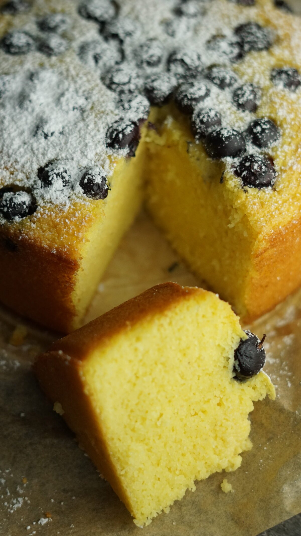 Griesskuchen mit Puderzucker