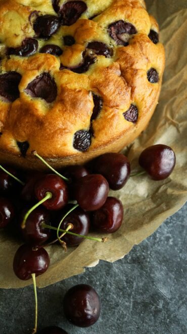 saftiger Kirschkuchen aus der Springform