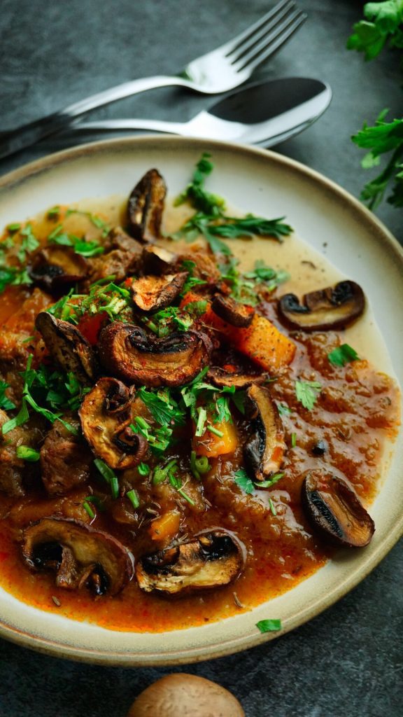 Gulasch mit Hokkaido-Kürbis