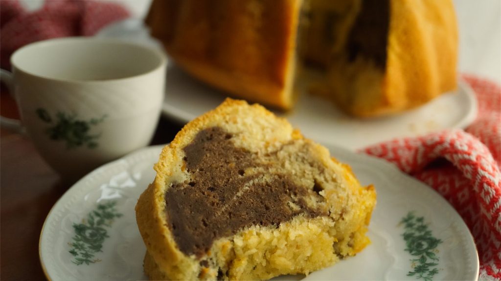 Kürbis-Gugellhupf mit Kakao