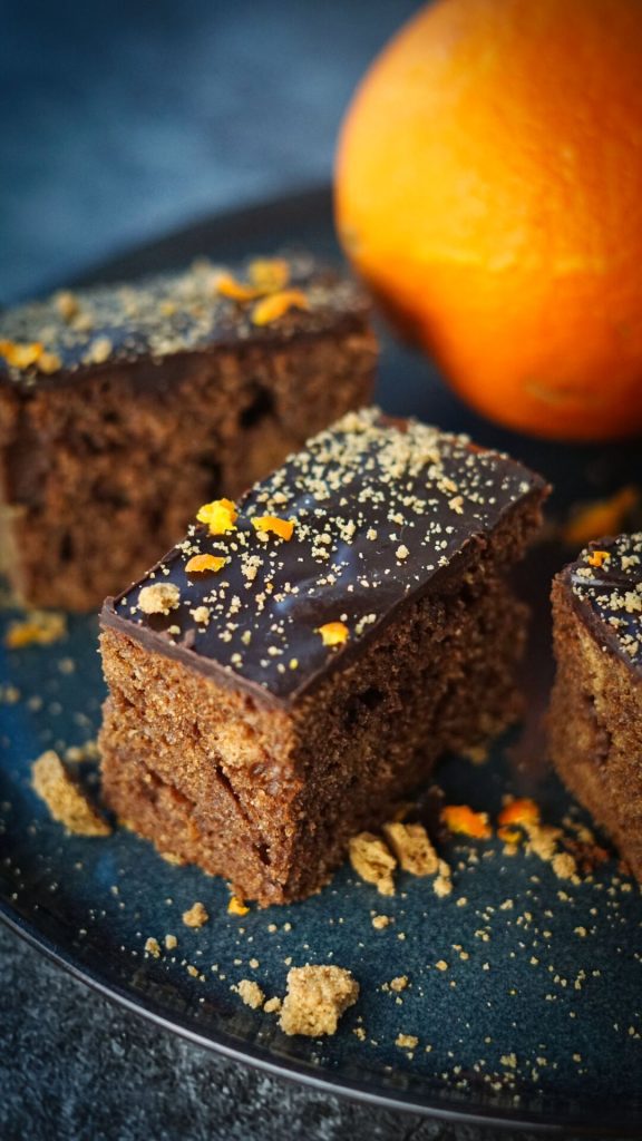 Spekulatius-Brownie mit Orange