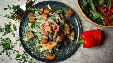 Chicken Caesar Salad mit Joghurt-Dressing