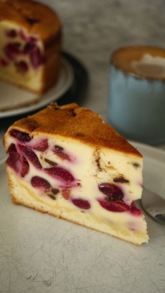Kirschkuchen mit Quark und Vanillepudding