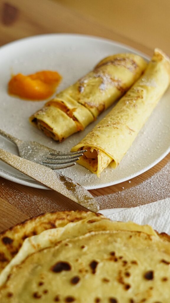 glutenfreie Palatschinken mit Marillen-Röster