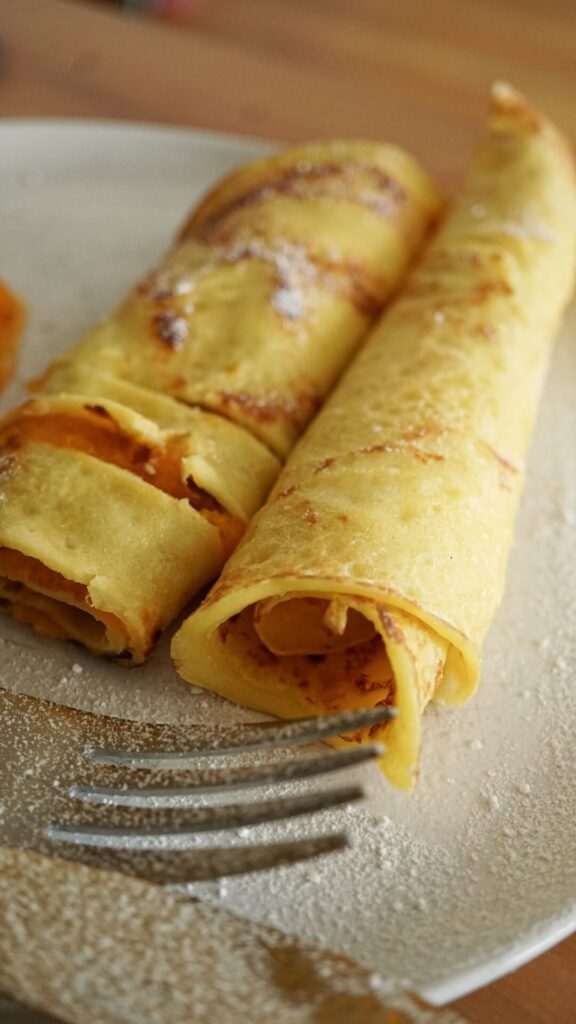 Palatschinken glutenfrei mit Marillen-Röster