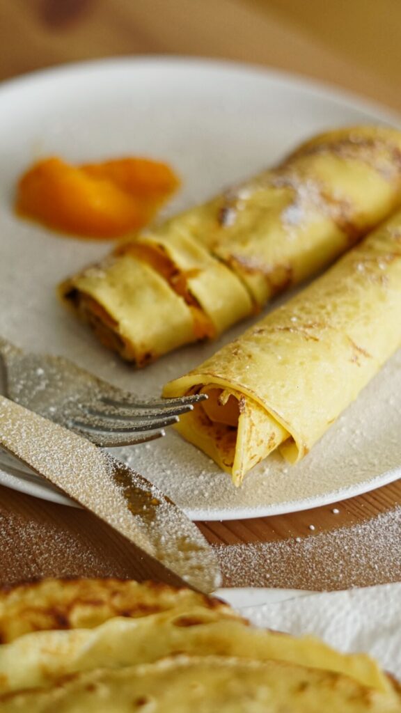 Palatschinken glutenfrei mit eingekochten Marillen