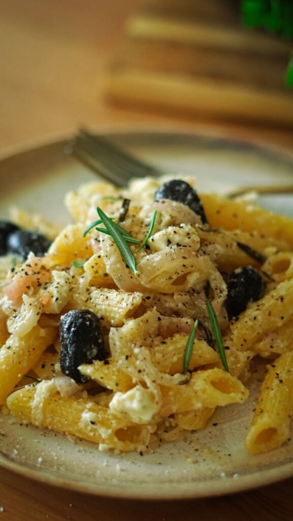 Zitronen-Pasta mit Feta