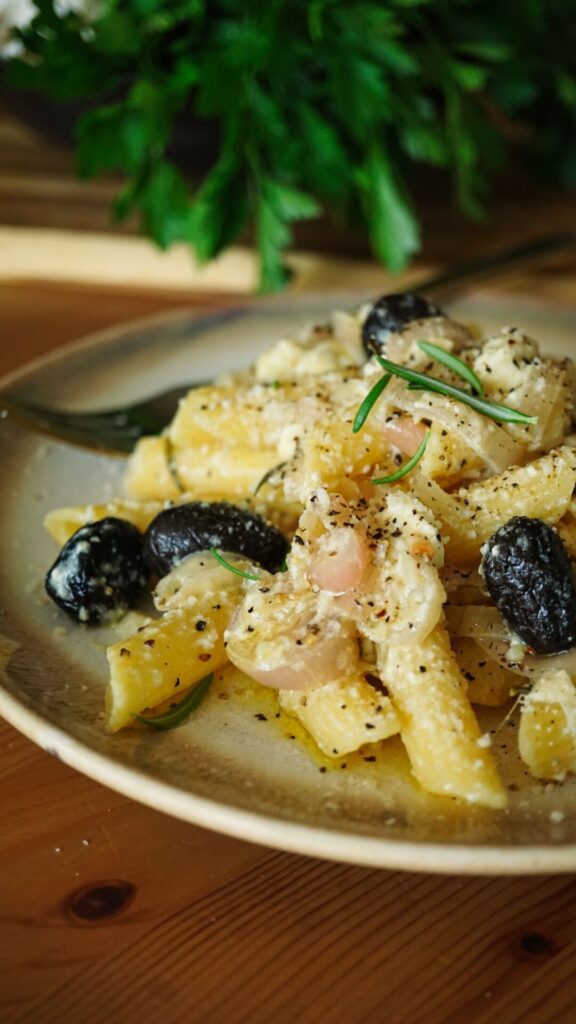 Zitronen-Pasta mit Feta