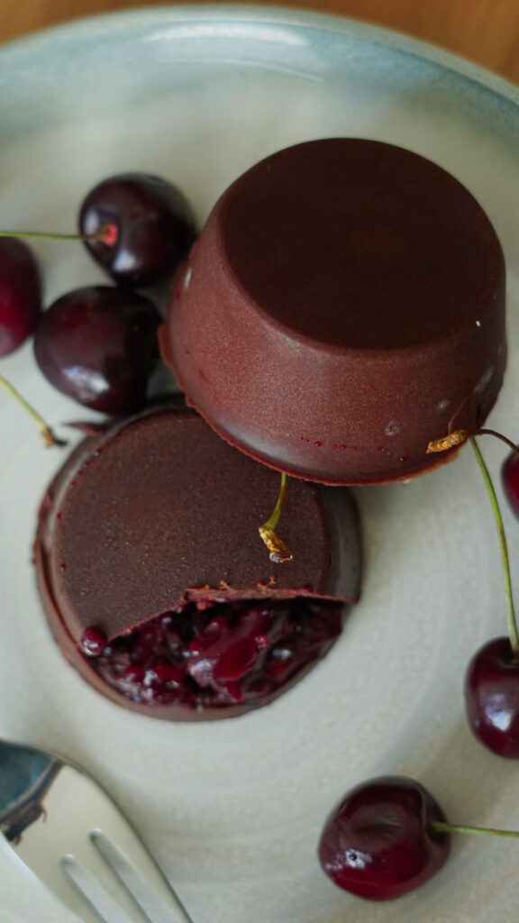 Kirsch-Schoko-Dessert